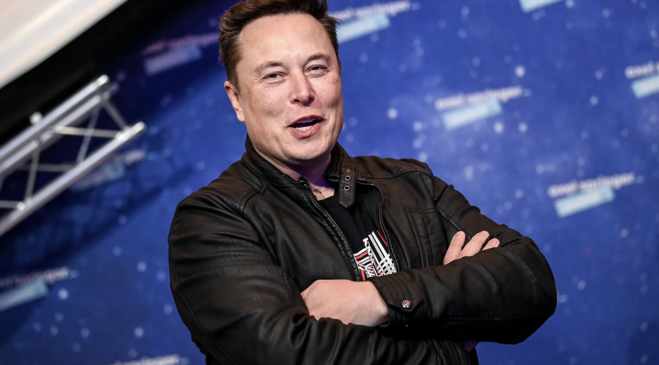 Impersonators using Elon Musk name online